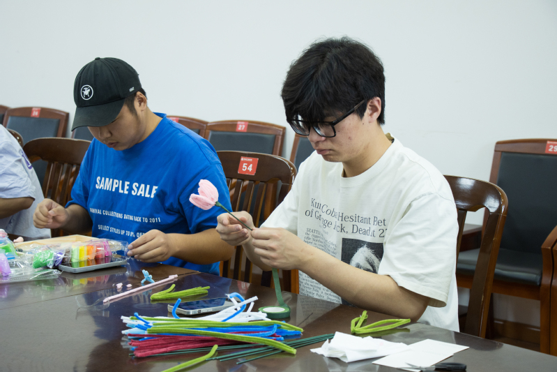 劳美融合育匠心，感恩母爱润心田——机械工程学院开展母亲节主题系...