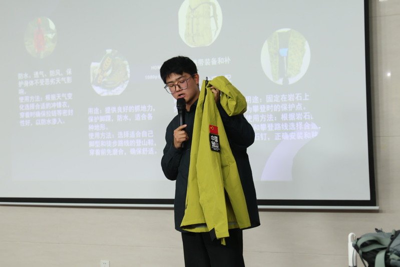 机械工程学院开展“山高路远，安全相伴”我为同学做实事主题活动