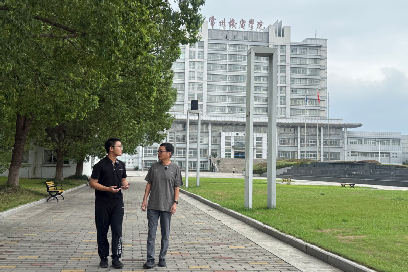 青春对话匠心，传承致敬初心——机械工程学院教师节专访退休教师吴...