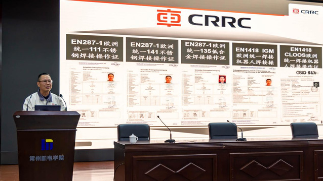 “汲取榜样力量 弘扬劳模精神”——机械工程学院2022年第4期齿轮大...