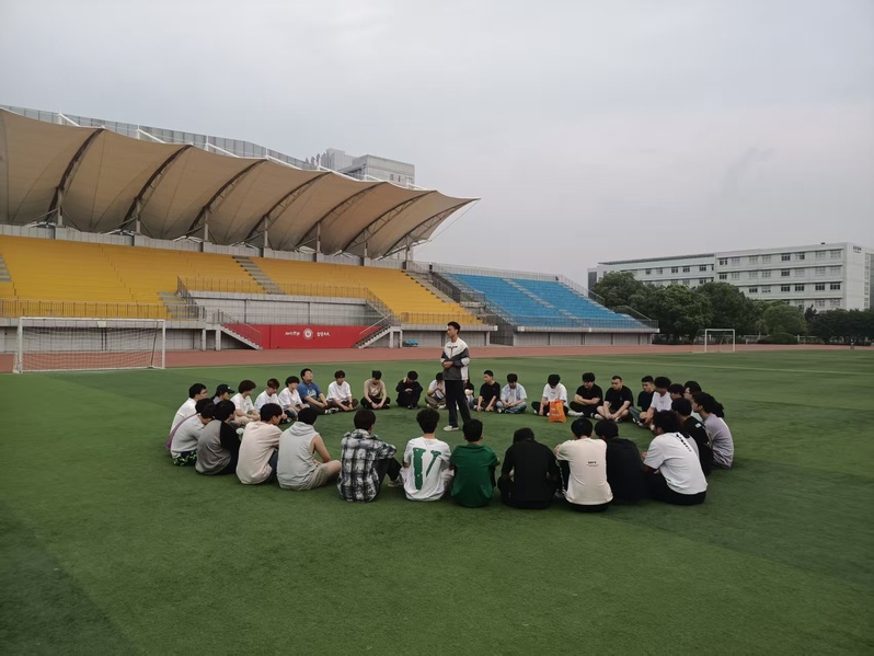 机械工程学院组织开展习近平总书记给谢依特小学戍边支教西部计划...