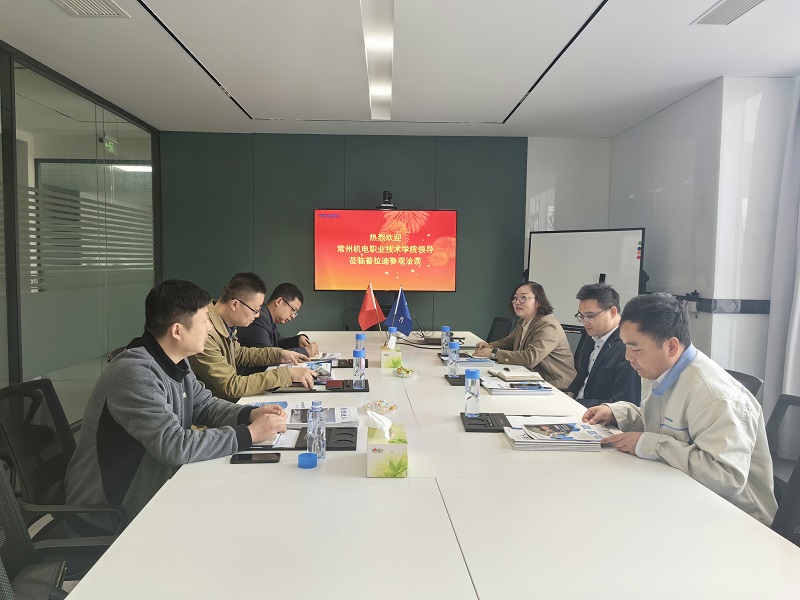 机械工程学院周微赴江苏普拉迪数控科技有限公司参观交流