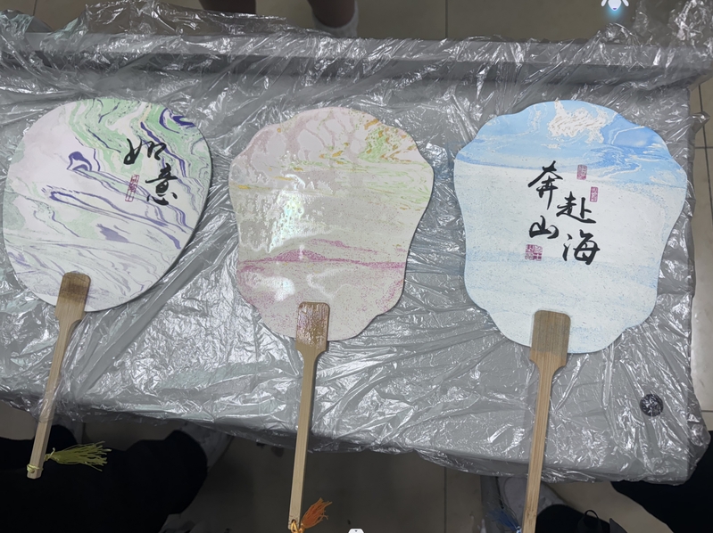 春绘彩“扇”，不“漆”而遇