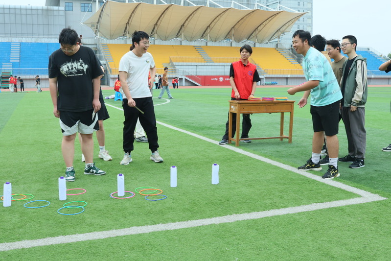 机械工程学院开展“粽夏游园 格桑花开”端午活动