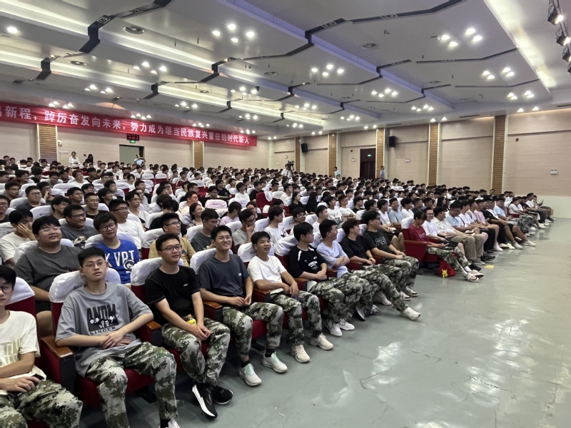 警校合力，反诈护“新”—机械工程学院开展新生反诈宣传讲座