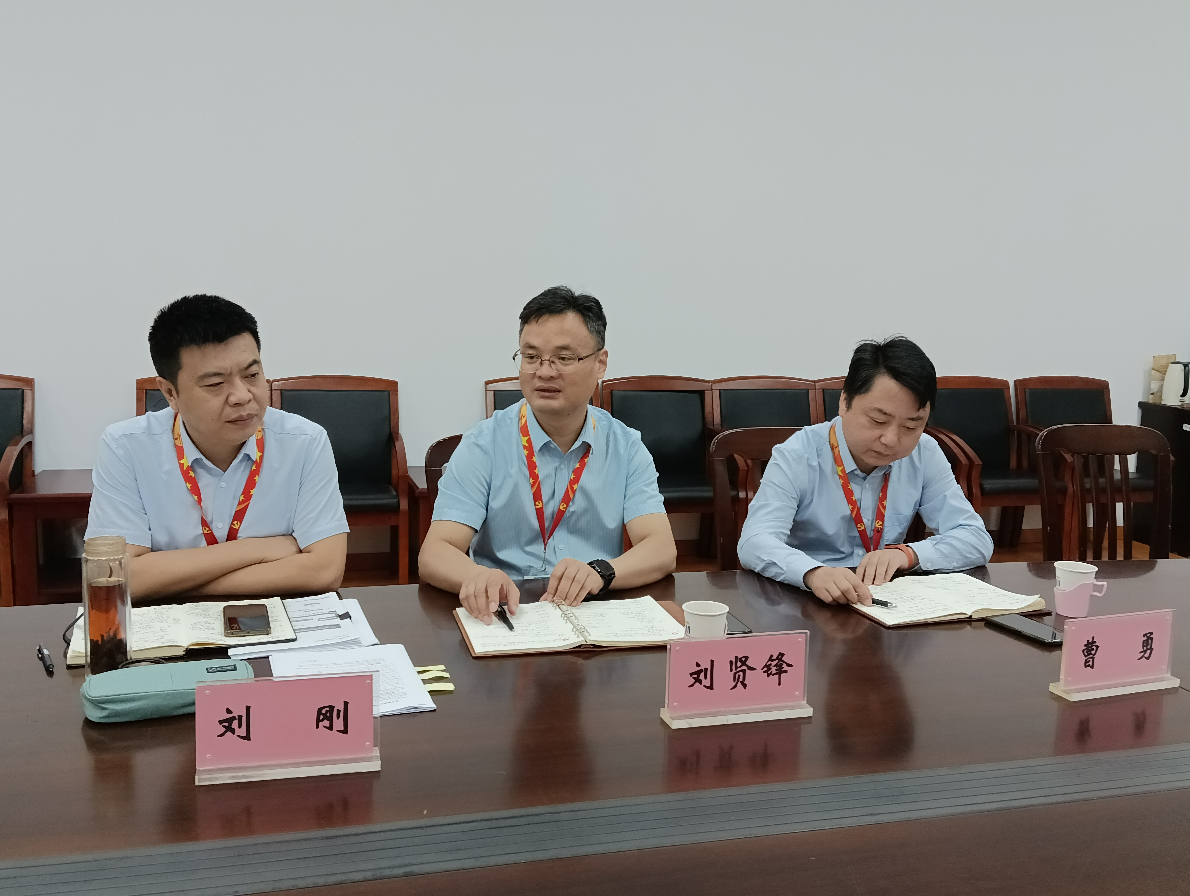 问诊把脉 精准指导——机械工程学院召开教师发展成果展示交流会